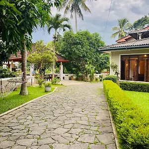 Living Villa